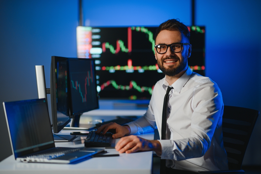 Forex Trading for Beginners: How to Start Safely with Riverquode in 2026